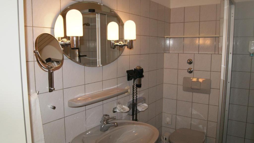 Hotel Deutsches Haus Blomberg  Værelse billede