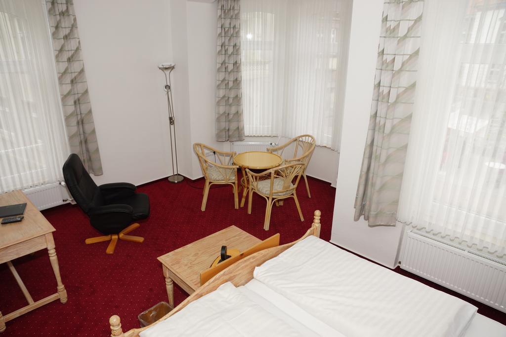 Hotel Deutsches Haus Blomberg  Eksteriør billede
